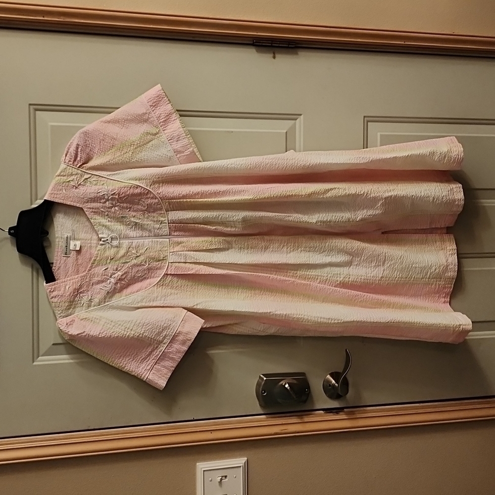 Miss Elaine housecoat size medium vintage 1980s cottagecote cozy